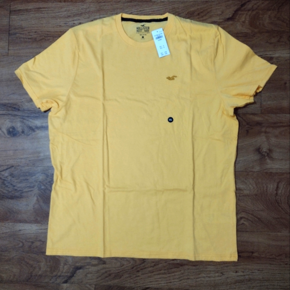 Hollister Must Have Tee